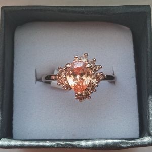 Beautiful Golden Brown Topaz Ring (Size 7)